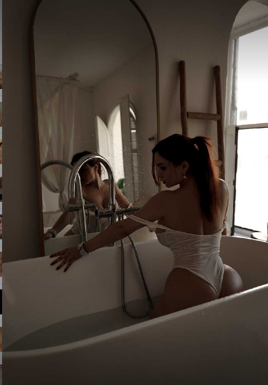 A playful frame from Miranda Faith nude — online in Puyang