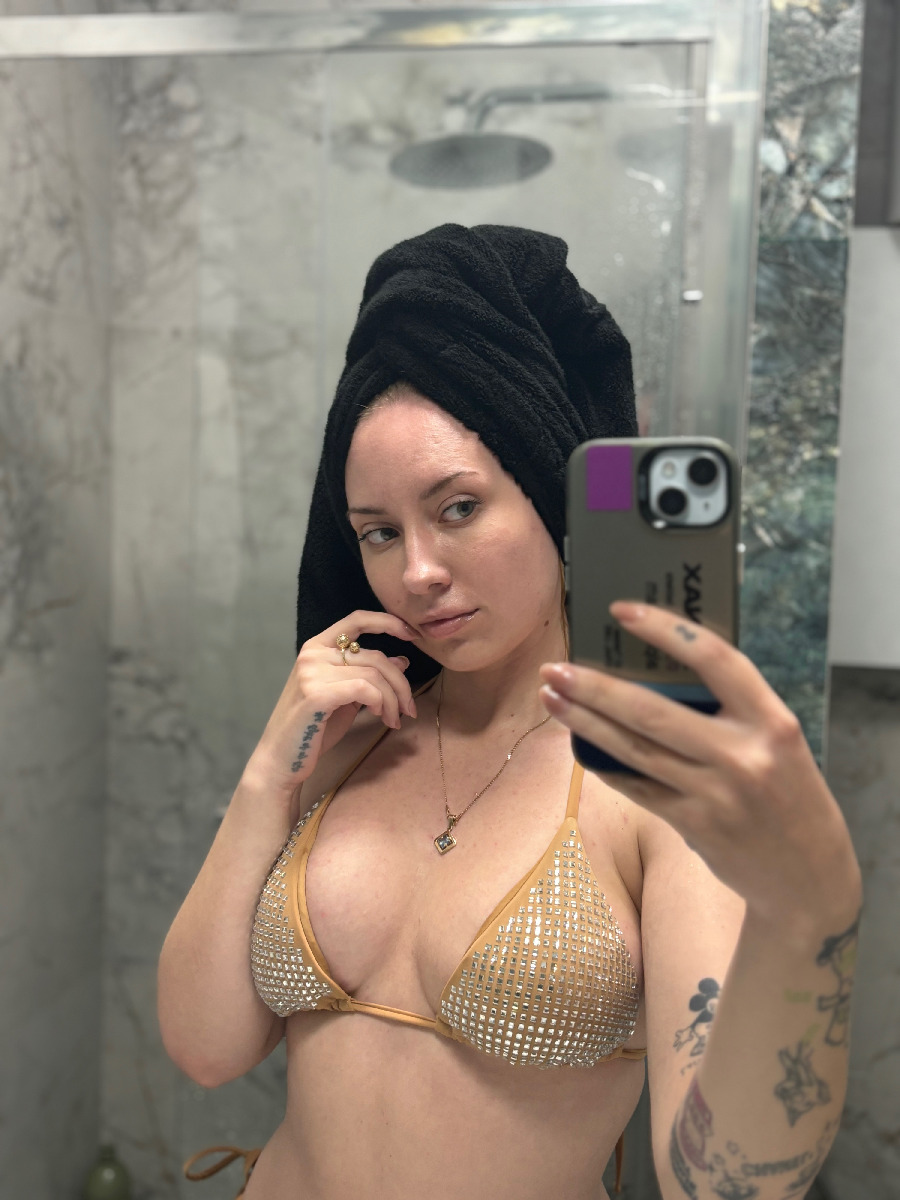 Nude girl KateV in Puyang