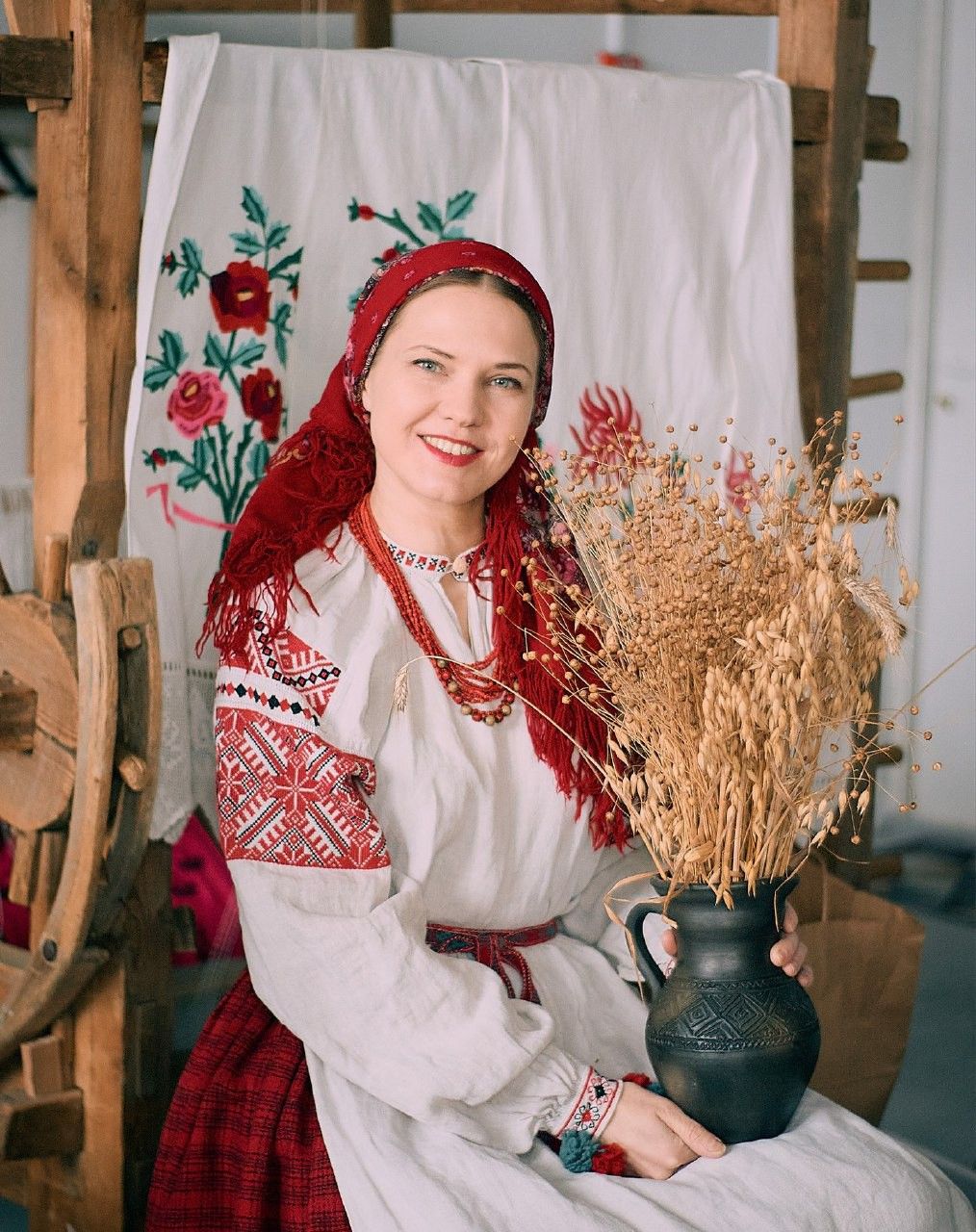 Women in Slavic costumes in Puyang