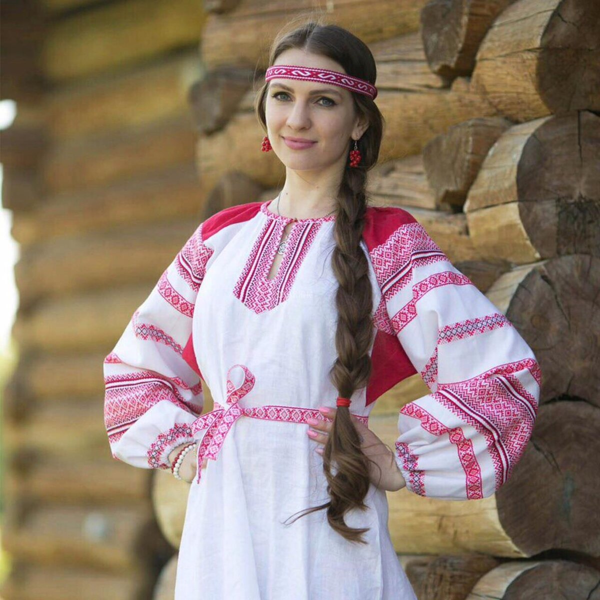 Girls in Slavic costumes in Puyang