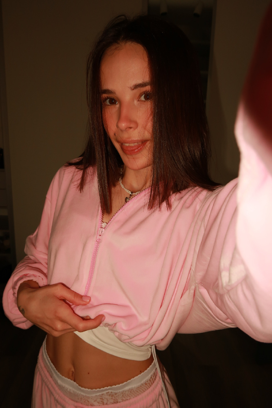 Tina brings the glow — live moments in Puyang